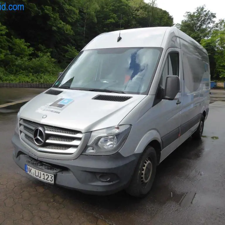 Transporter (Zuschlag unter Vorbehalt) Mercedes Benz Sprinter 316 CDi Kasten