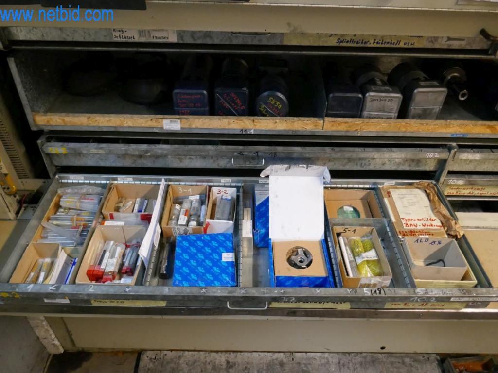 Machines from the field of mechanical engineering-38