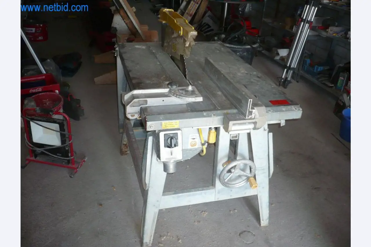Equipamiento empresarial y vehículos de una empresa de construcción para la construcción de edificios, paneles de yeso y andamios-2