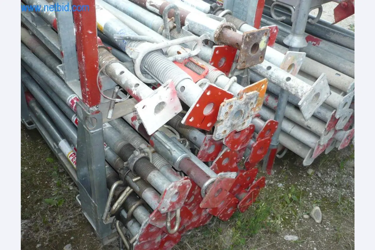 Equipamiento empresarial y vehículos de una empresa de construcción para la construcción de edificios, paneles de yeso y andamios-1