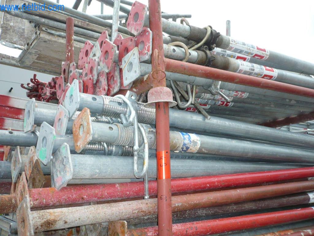 Equipamiento empresarial y vehículos de una empresa de construcción para la construcción de edificios, paneles de yeso y andamios-1