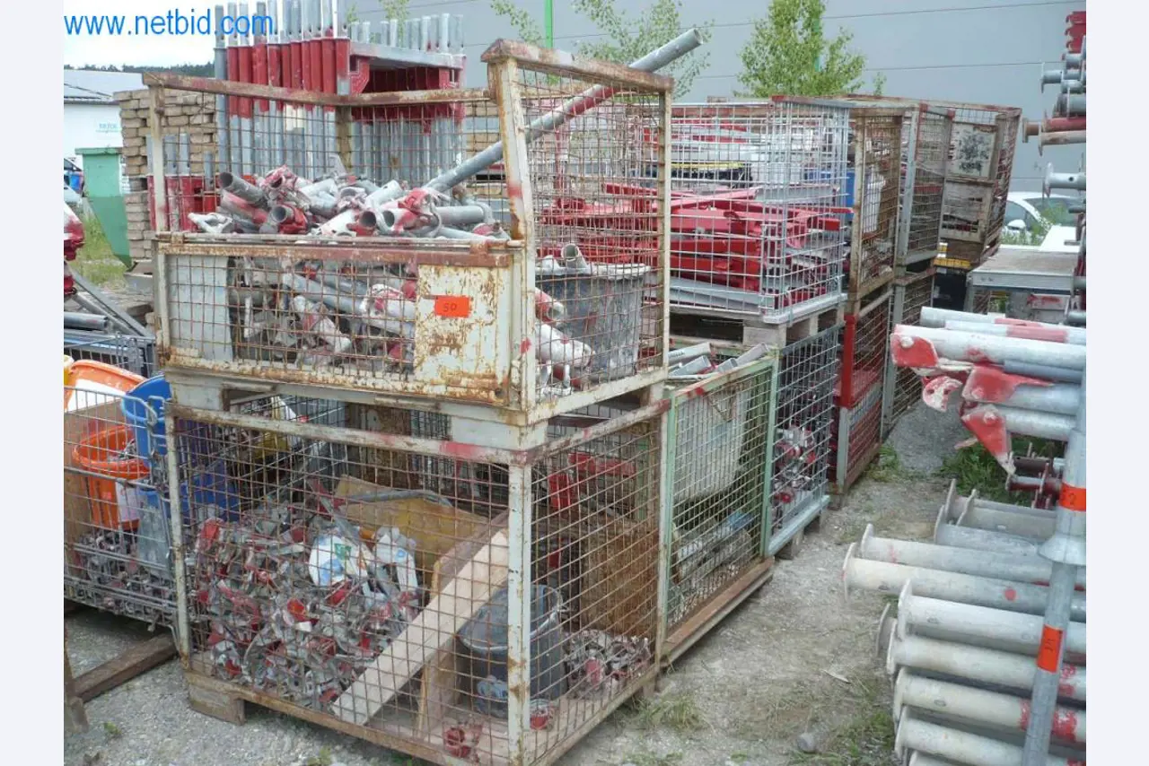 Bedrijfsuitrusting en voertuigen van een bouwbedrijf voor de bouw van gebouwen, gipsplaten en steigers-4