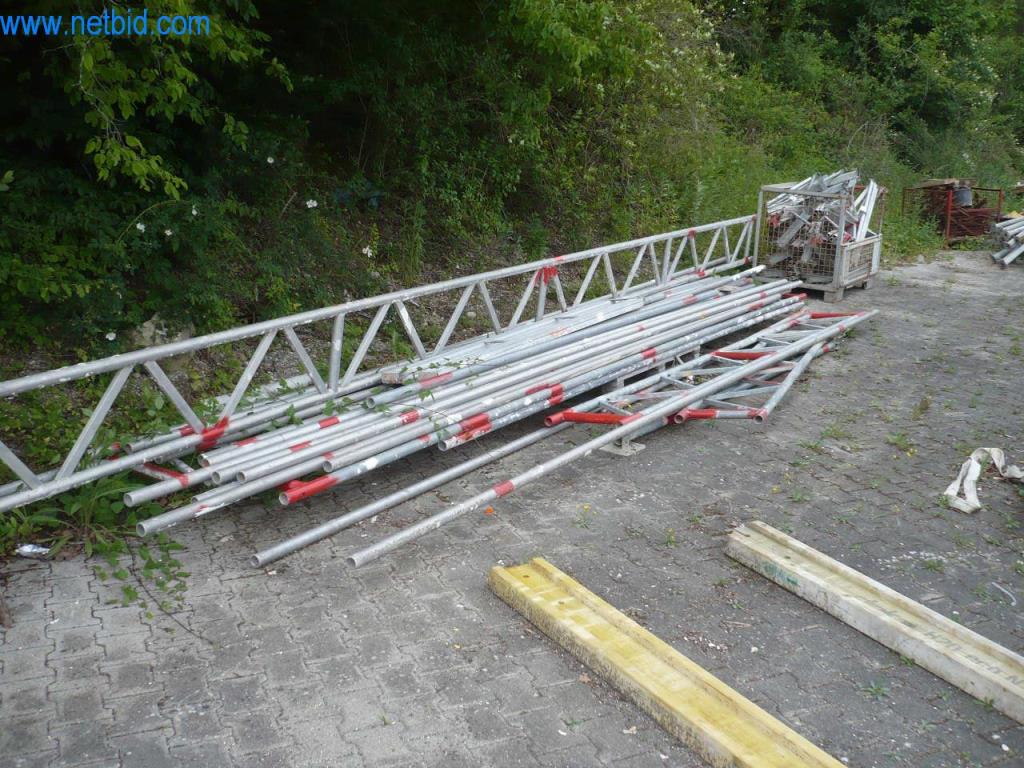 Poslovna oprema in vozila gradbenega podjetja za gradnjo stavb, suhomontažnih sten in gradnjo z odri-8