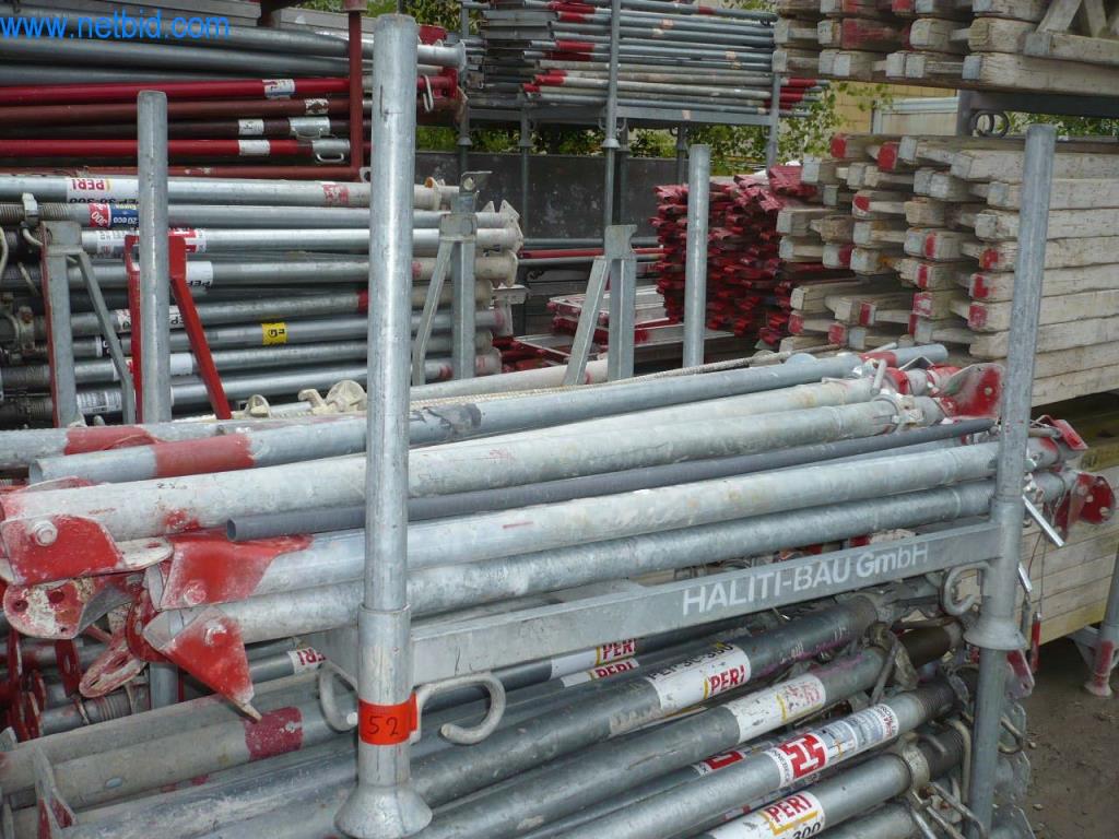 Equipement commercial et véhicules d'une entreprise de construction de bâtiments, de constructions sèches et d'échafaudages-1