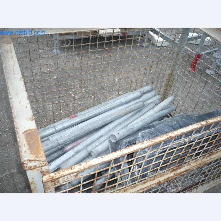 Equipamiento empresarial y vehículos de una empresa de construcción para la construcción de edificios, paneles de yeso y andamios-2