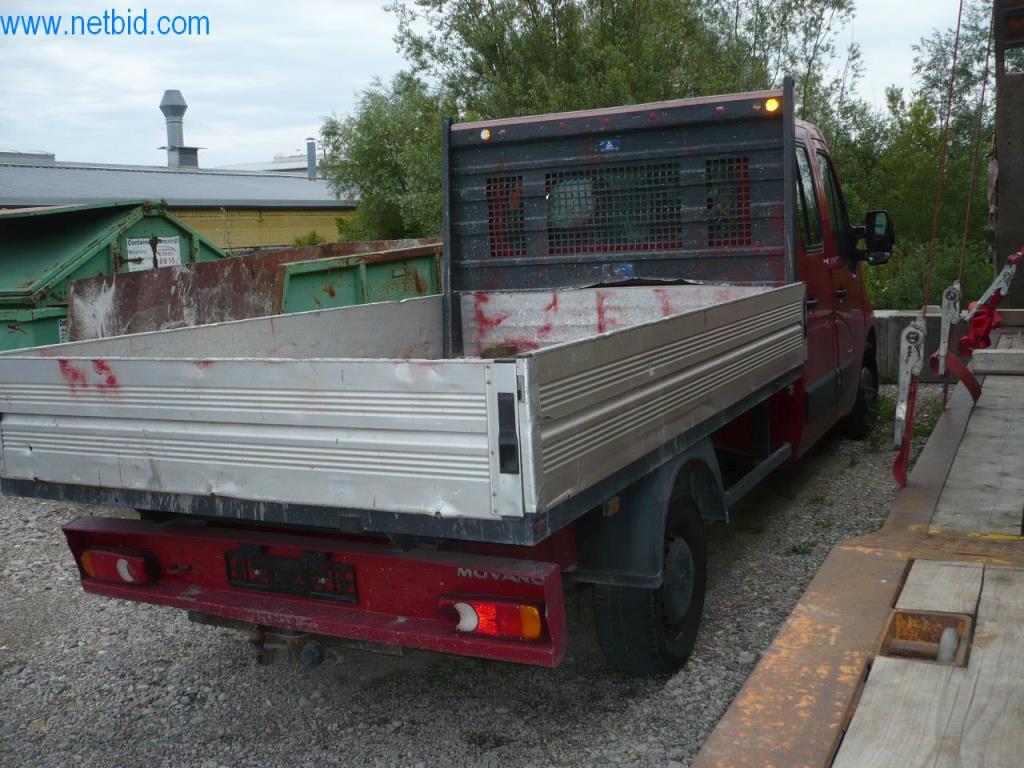 Equipamiento empresarial y vehículos de una empresa de construcción para la construcción de edificios, paneles de yeso y andamios-3