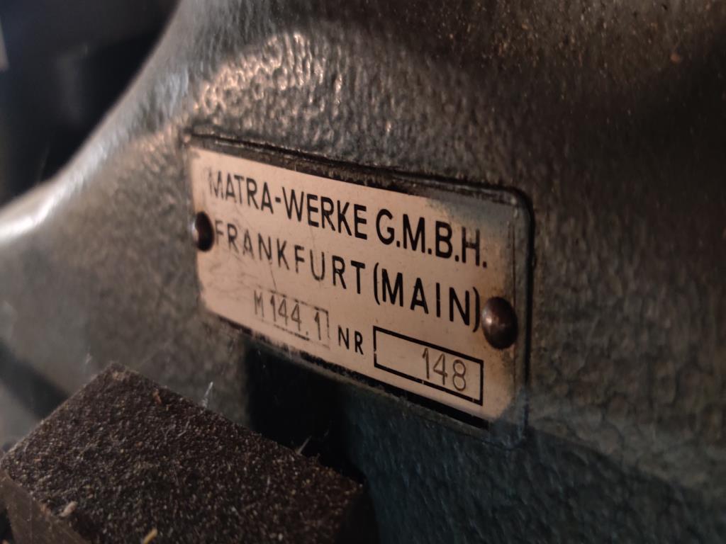 Equipement mécanique et d'exploitation d'une école professionnelle, entretenu, qui n'est plus utilisé-2