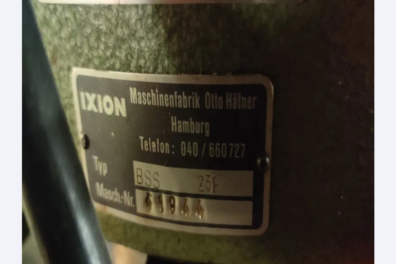 Gepflegte, nicht mehr benötigte, maschinelle sowie betriebliche Einrichtung einer Gewerbeschule-2