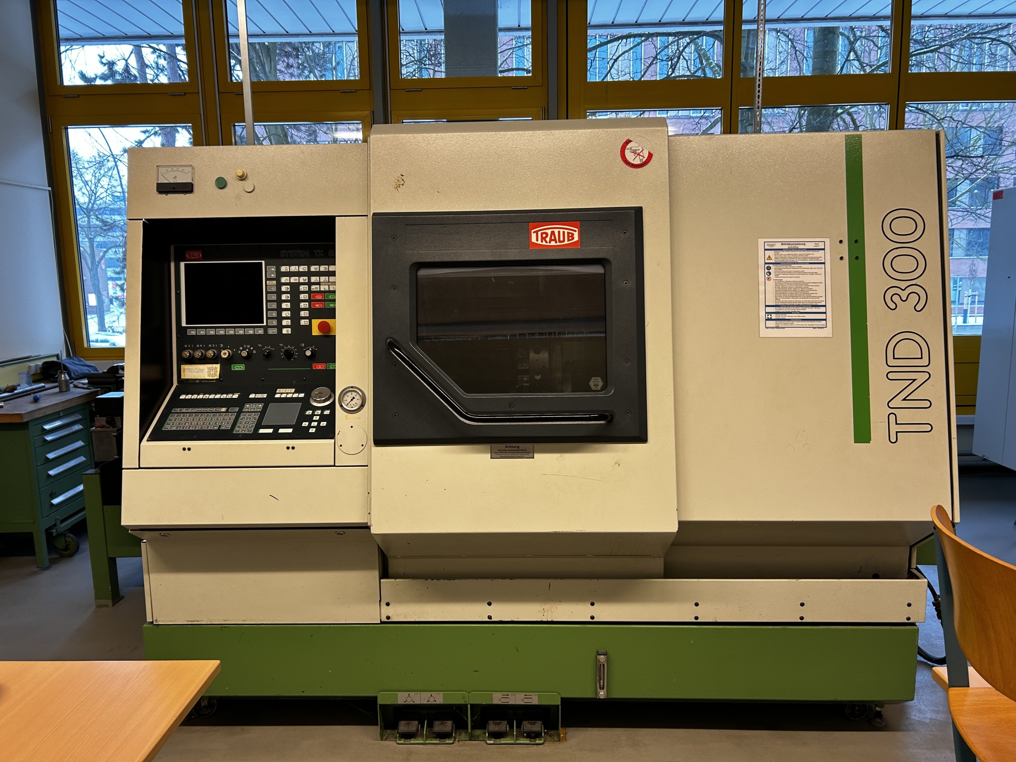 CNC-Werkzeugmaschinen und Orthopädietechnik-1