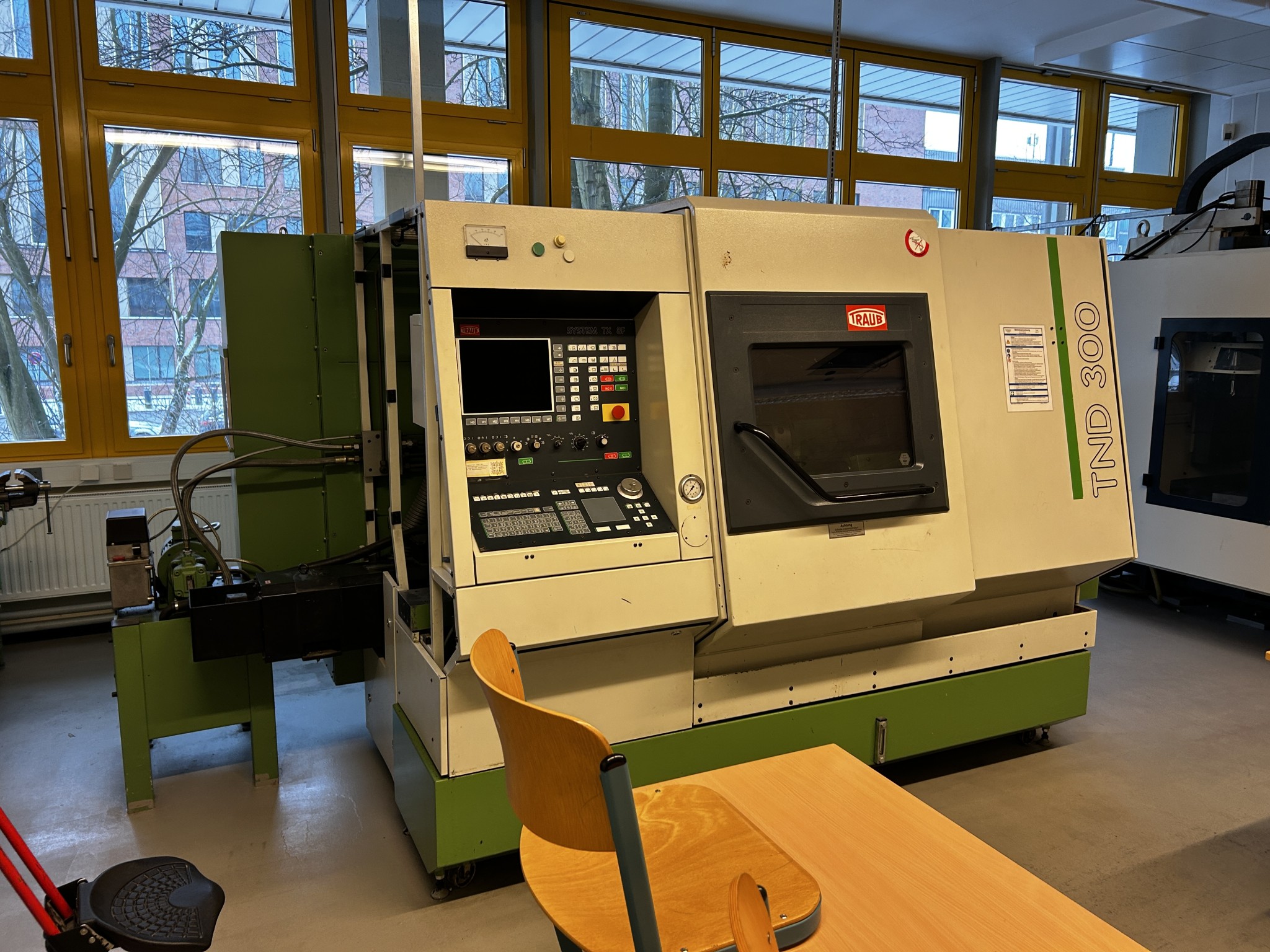 CNC-Werkzeugmaschinen und Orthopädietechnik-7