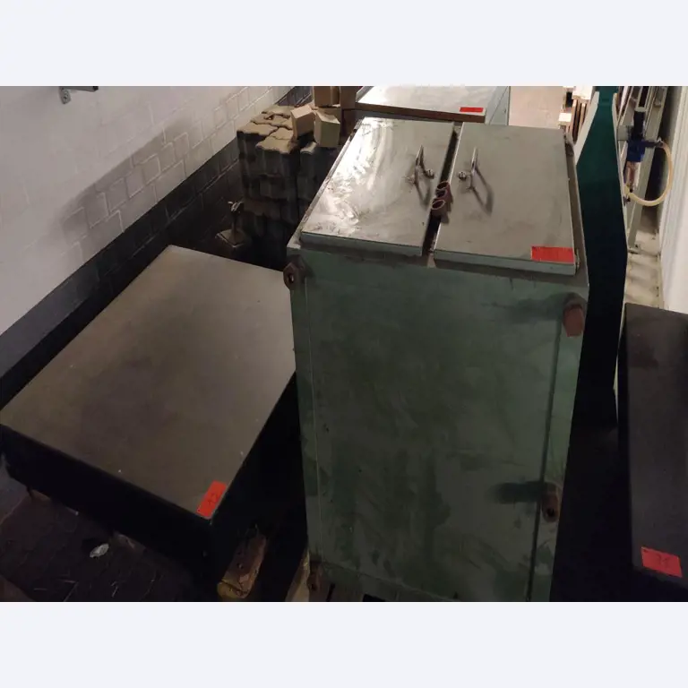 Gepflegte, nicht mehr benötigte, maschinelle sowie betriebliche Einrichtung einer Gewerbeschule-1