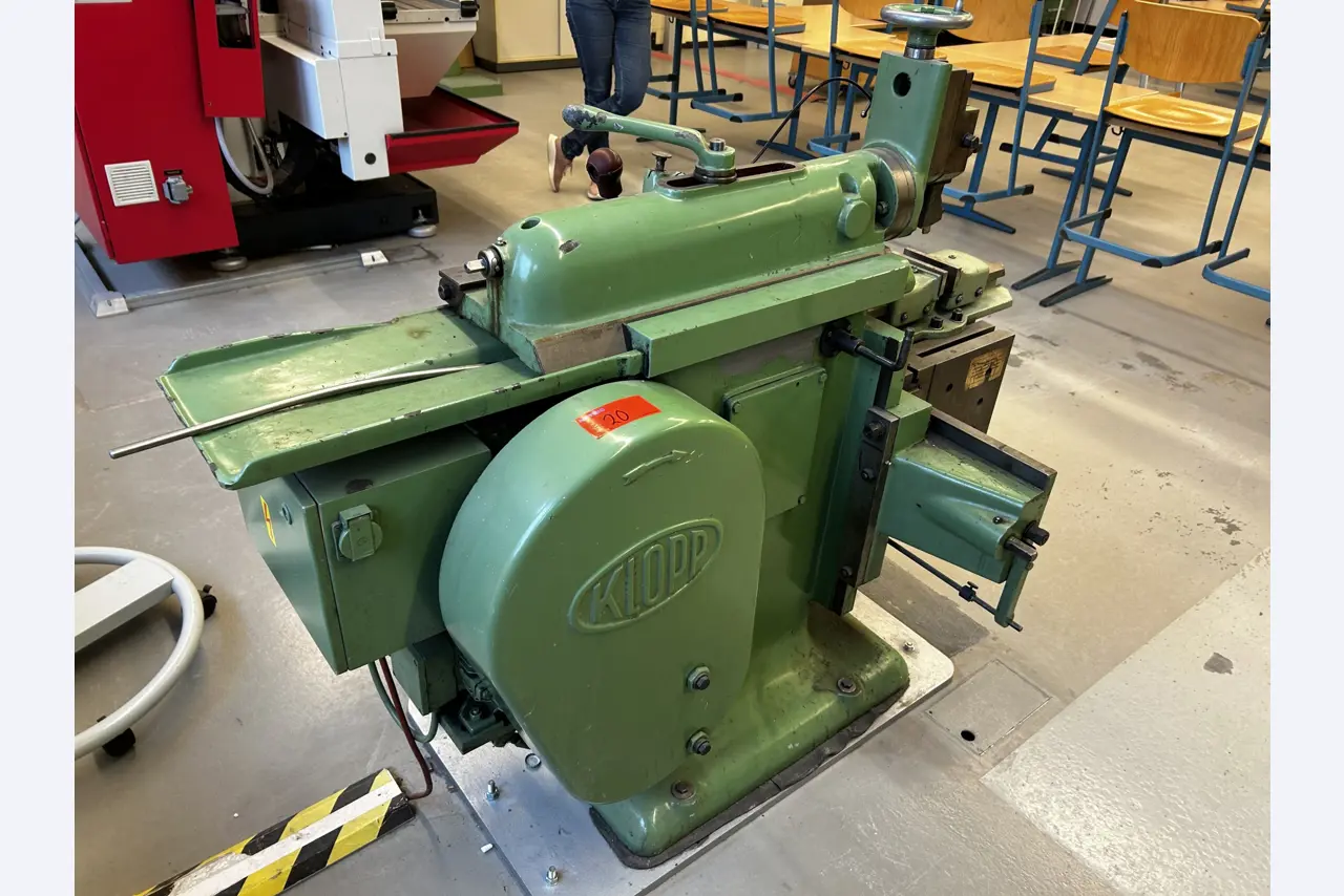 Obrabiarki CNC i technologia ortopedyczna-5