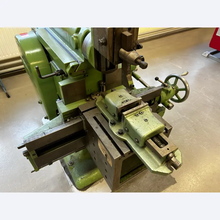 Obrabiarki CNC i technologia ortopedyczna-6