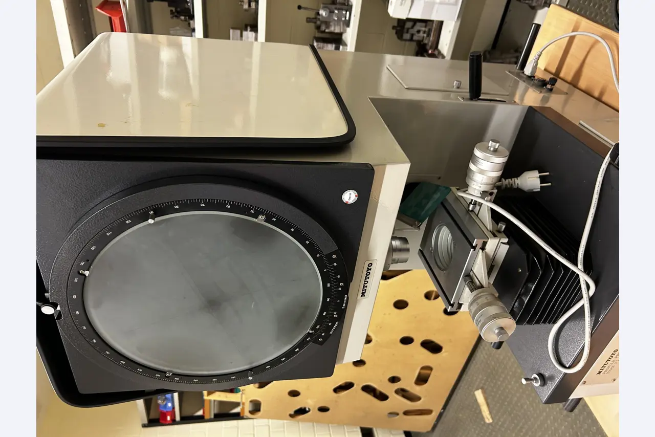 High-quality CNC machine tools and workshop equipment-6