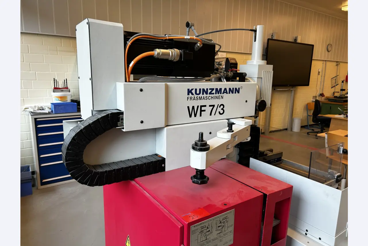 High-quality CNC machine tools and workshop equipment-10