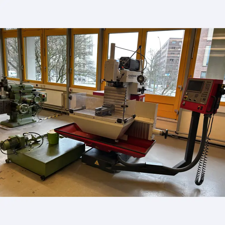 High-quality CNC machine tools and workshop equipment-13