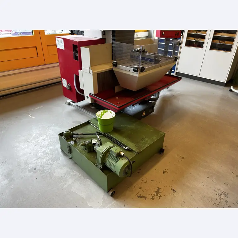 High-quality CNC machine tools and workshop equipment-3