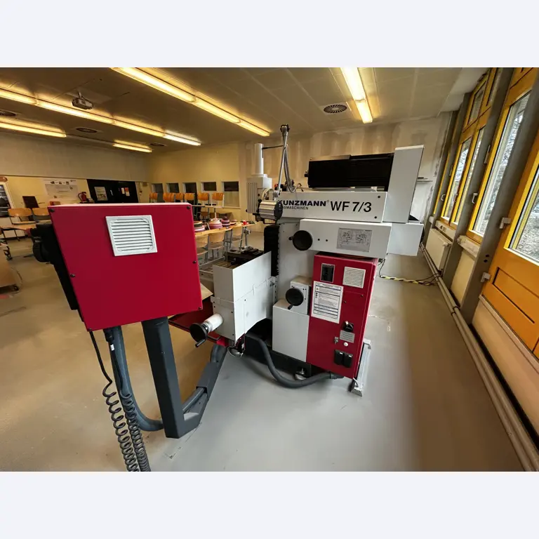 High-quality CNC machine tools and workshop equipment-9