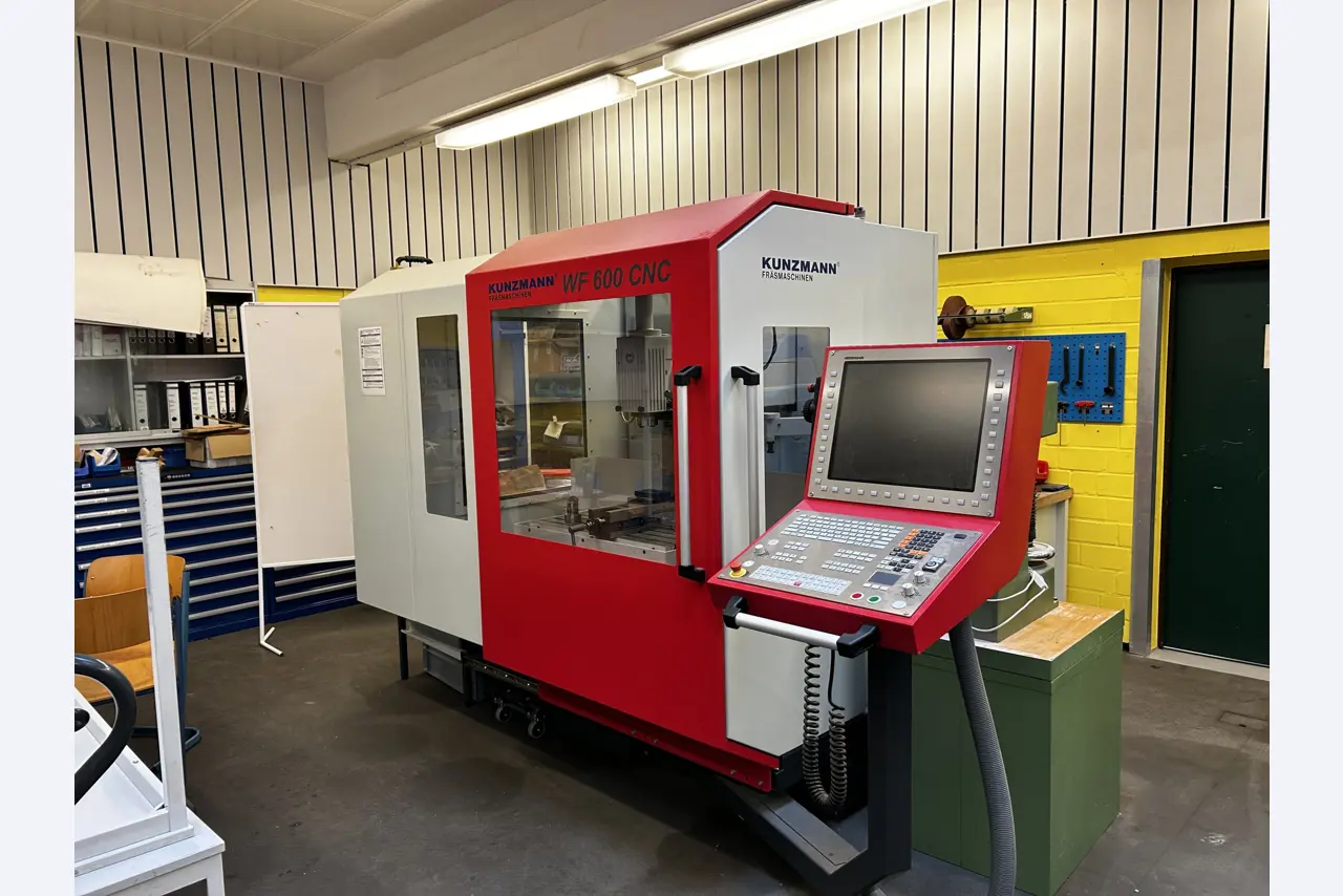 High-quality CNC machine tools and workshop equipment-10