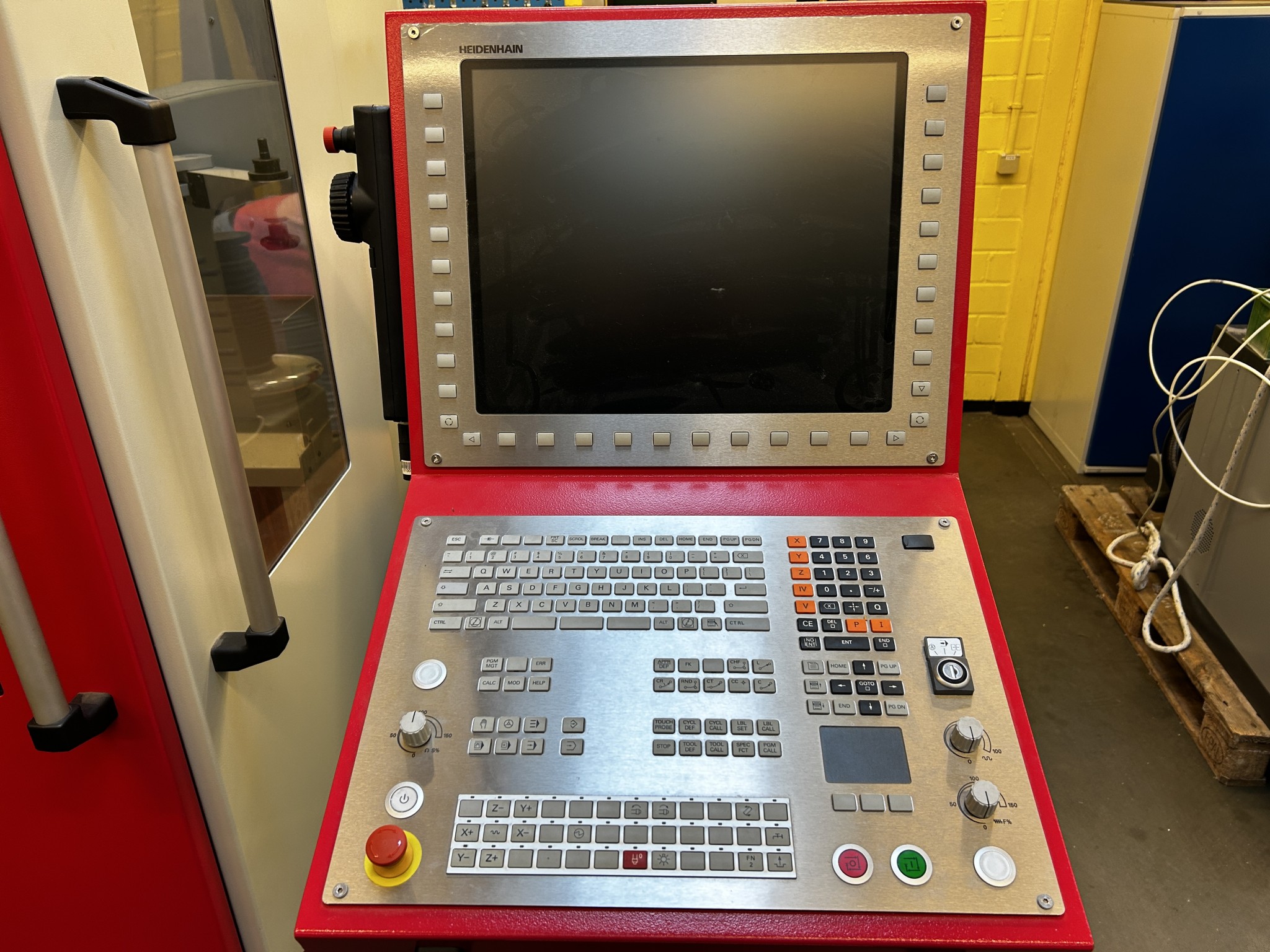 High-quality CNC machine tools and workshop equipment-4
