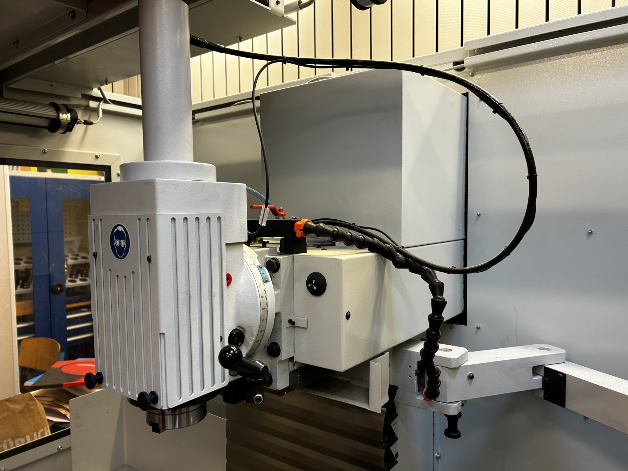 High-quality CNC machine tools and workshop equipment-6