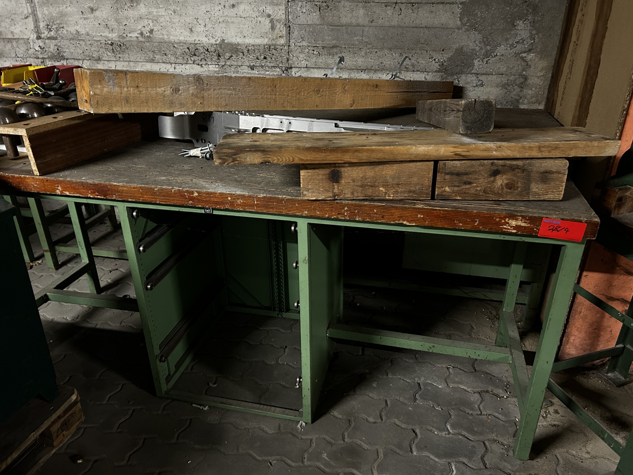 High-quality CNC machine tools and workshop equipment-10