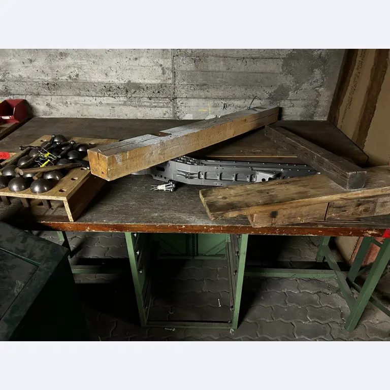 High-quality CNC machine tools and workshop equipment-11