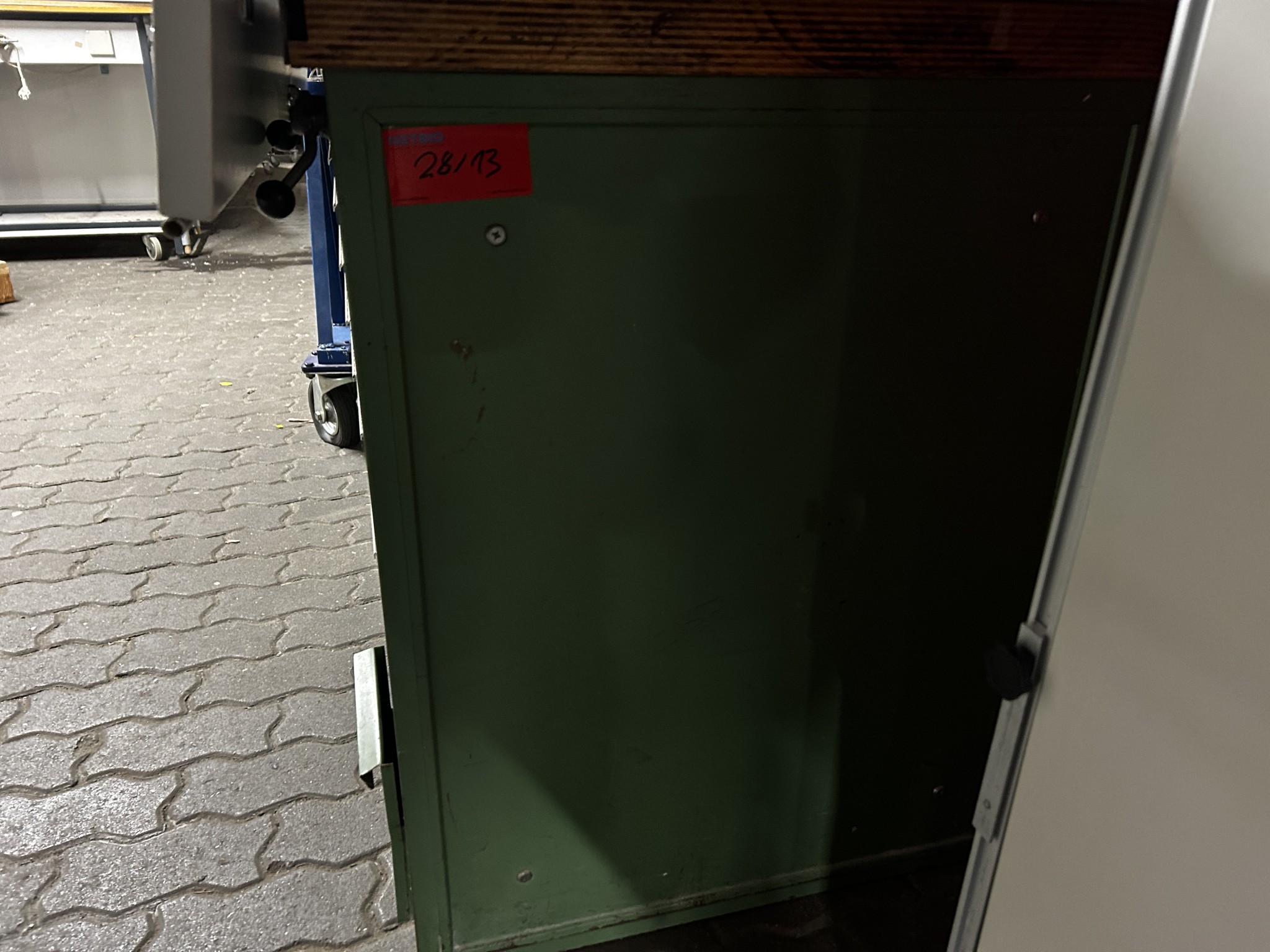 High-quality CNC machine tools and workshop equipment-20