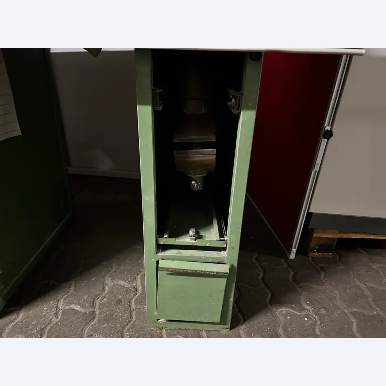 High-quality CNC machine tools and workshop equipment-21