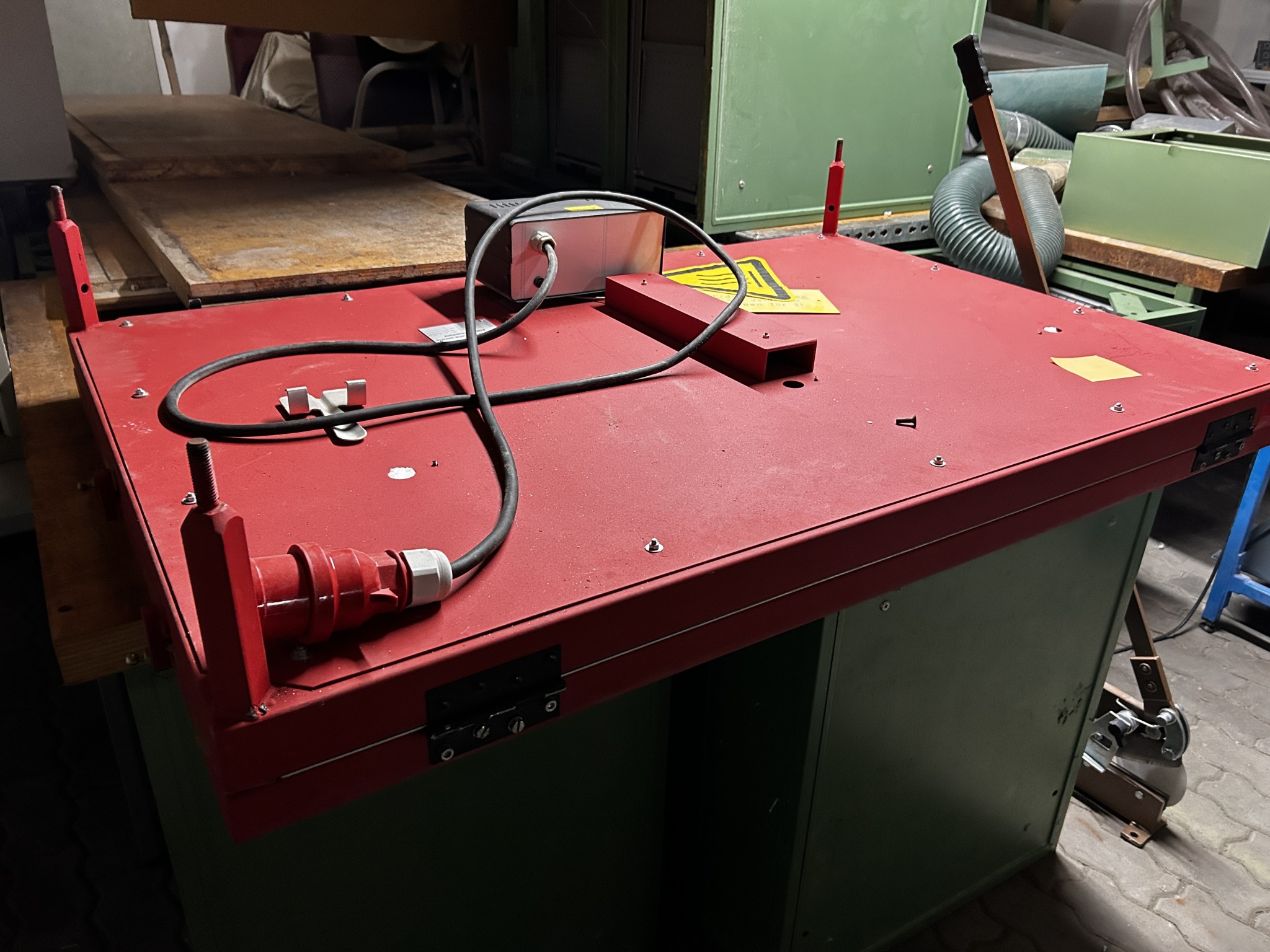 Obrabiarki CNC i technologia ortopedyczna-2