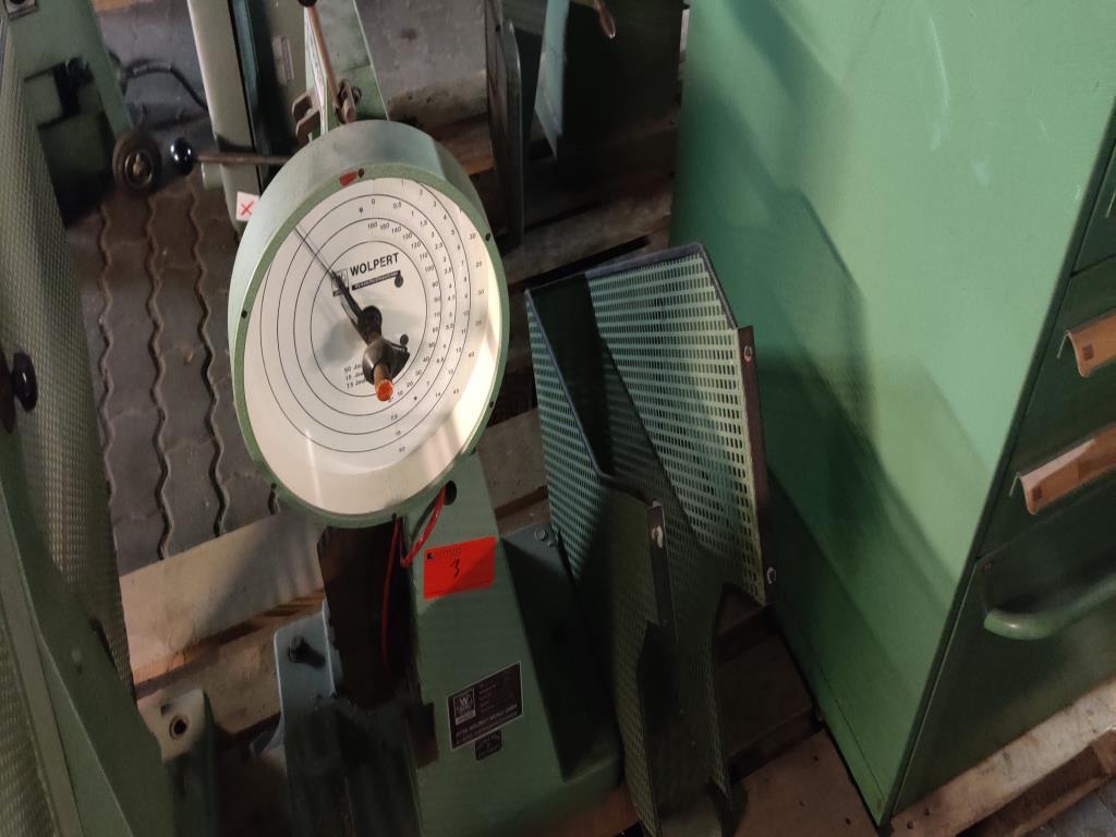 Gepflegte, nicht mehr benötigte, maschinelle sowie betriebliche Einrichtung einer Gewerbeschule-1