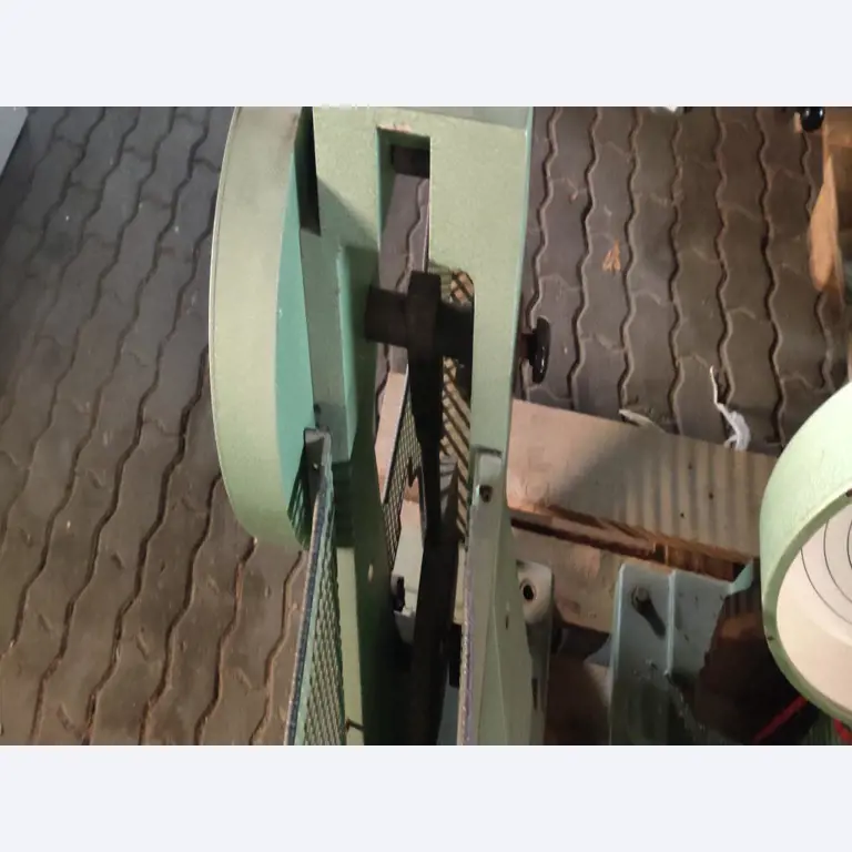 Gepflegte, nicht mehr benötigte, maschinelle sowie betriebliche Einrichtung einer Gewerbeschule-3