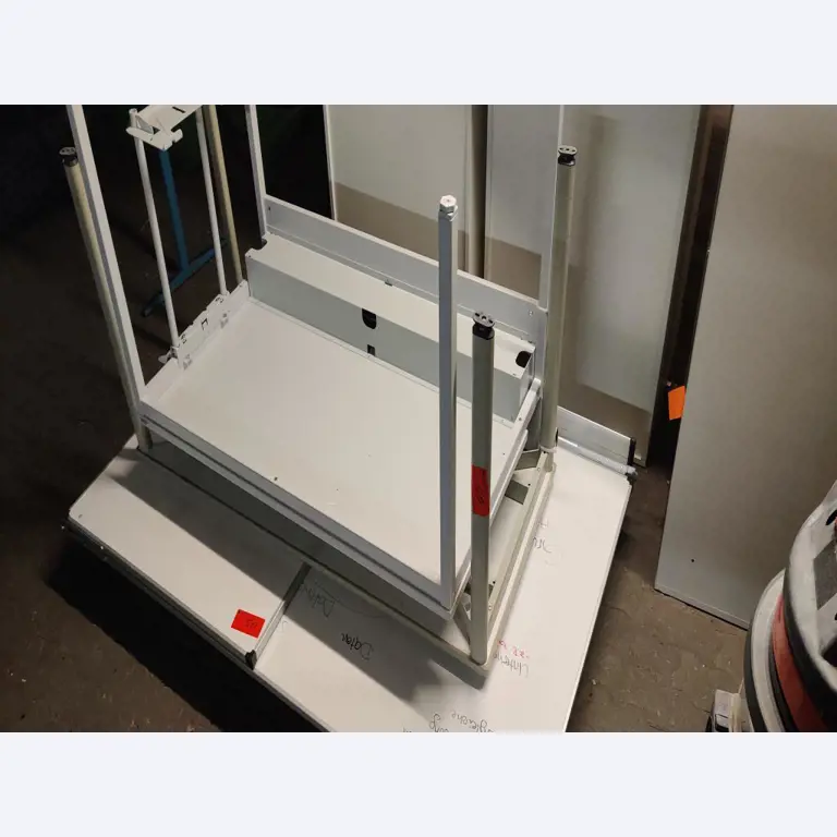 Gepflegte, nicht mehr benötigte, maschinelle sowie betriebliche Einrichtung einer Gewerbeschule-1