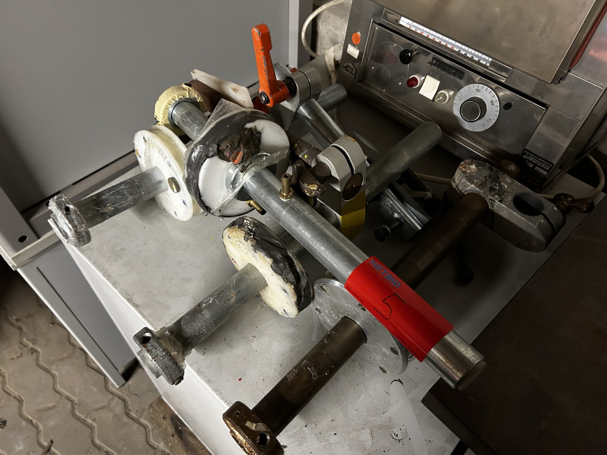 CNC-Werkzeugmaschinen und Orthopädietechnik-1