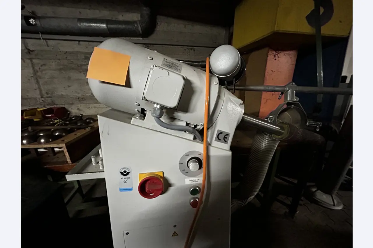 CNC obráběcí stroje a ortopedické technologie-3