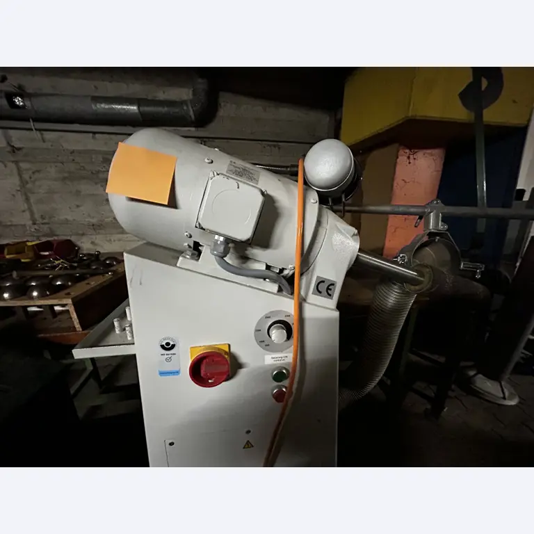 CNC obráběcí stroje a ortopedické technologie-3