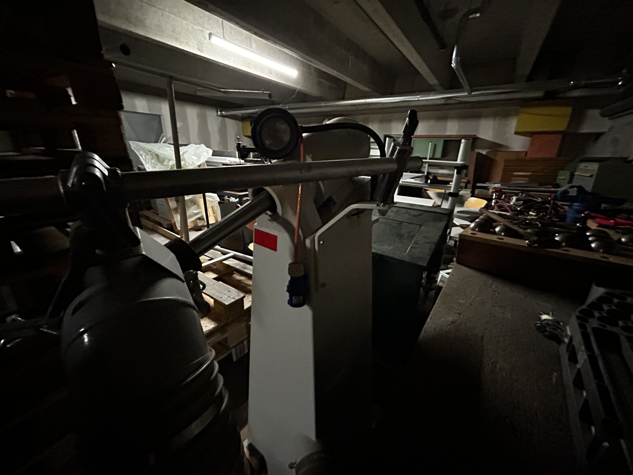 Obrabiarki CNC i technologia ortopedyczna-4