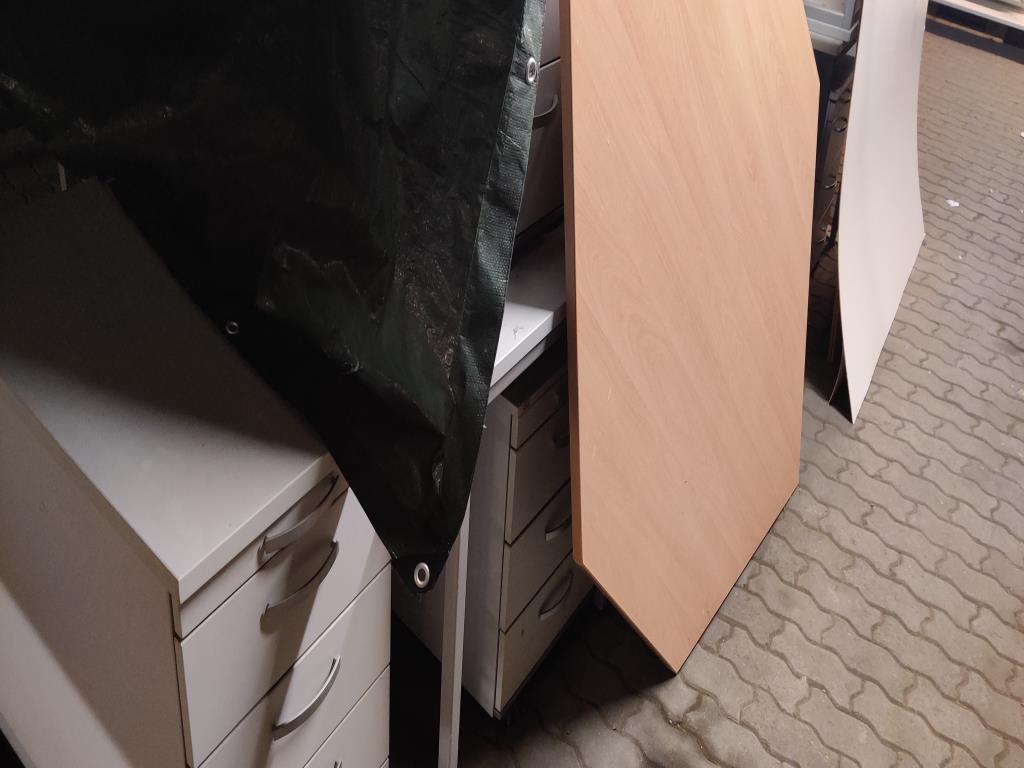 Gepflegte, nicht mehr benötigte, maschinelle sowie betriebliche Einrichtung einer Gewerbeschule-2