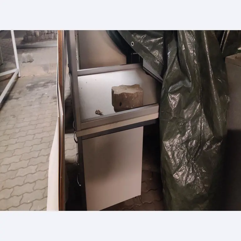 Vzdrževanje mehanske in operativne opreme trgovske šole, ki ni več potrebna-4