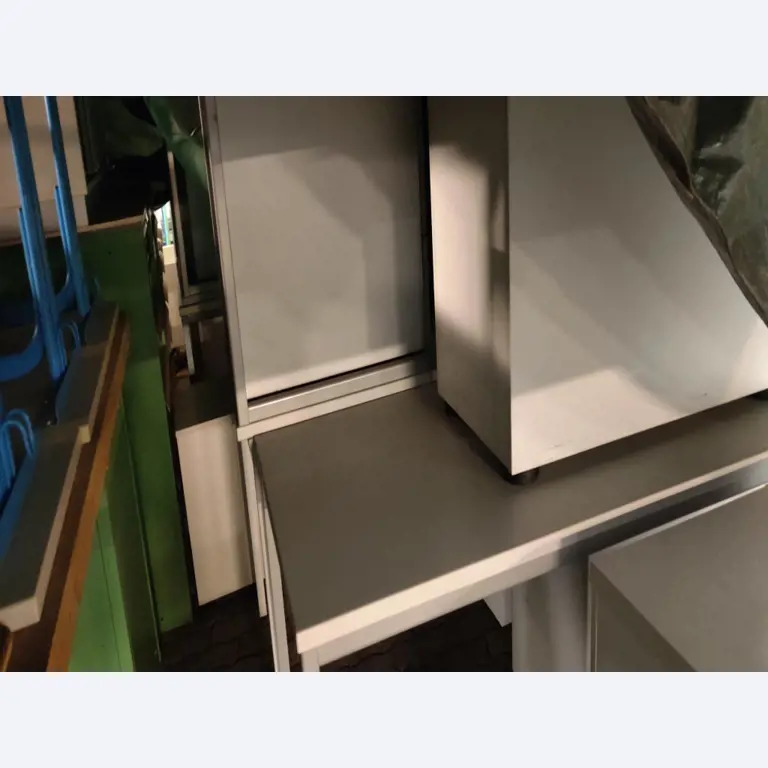 Vzdrževanje mehanske in operativne opreme trgovske šole, ki ni več potrebna-5