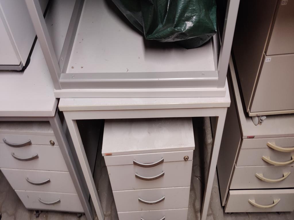 Gepflegte, nicht mehr benötigte, maschinelle sowie betriebliche Einrichtung einer Gewerbeschule-1