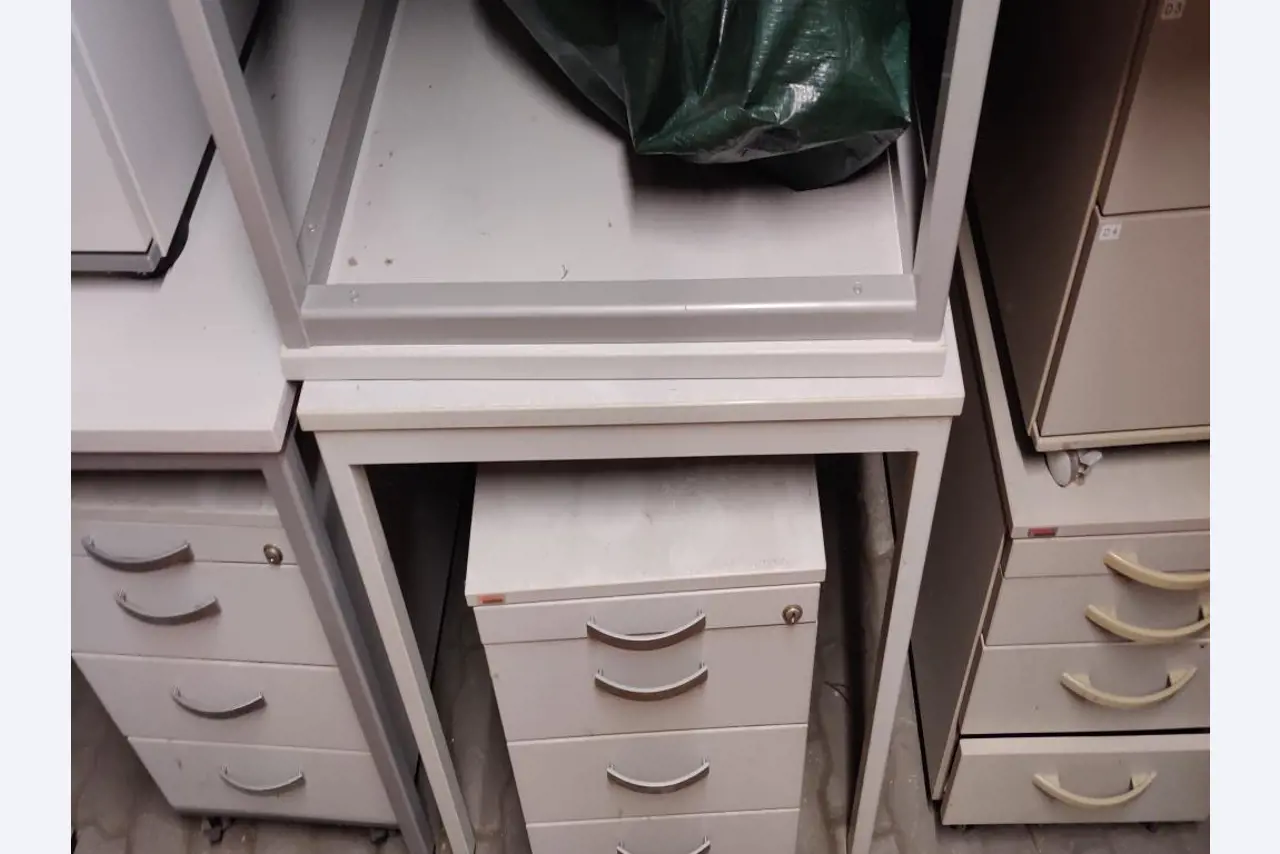 Vzdrževanje mehanske in operativne opreme trgovske šole, ki ni več potrebna-1