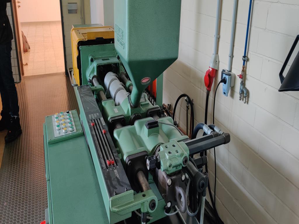 Well-maintained, no longer needed, mechanical as well as operational equipment of an industrial school-3