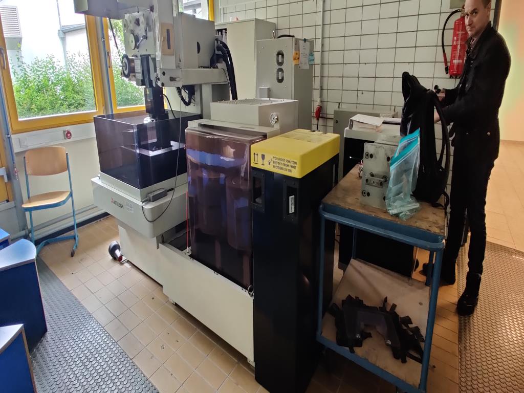 Equipement mécanique et d'exploitation d'une école professionnelle, entretenu, qui n'est plus utilisé-5