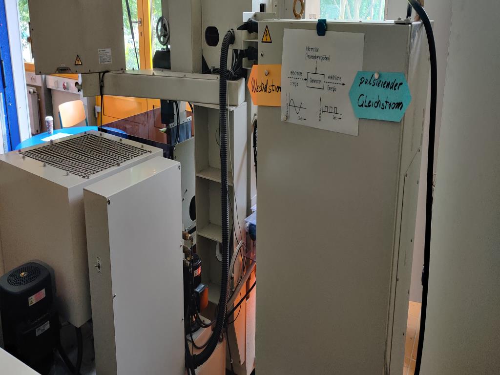 Equipement mécanique et d'exploitation d'une école professionnelle, entretenu, qui n'est plus utilisé-8