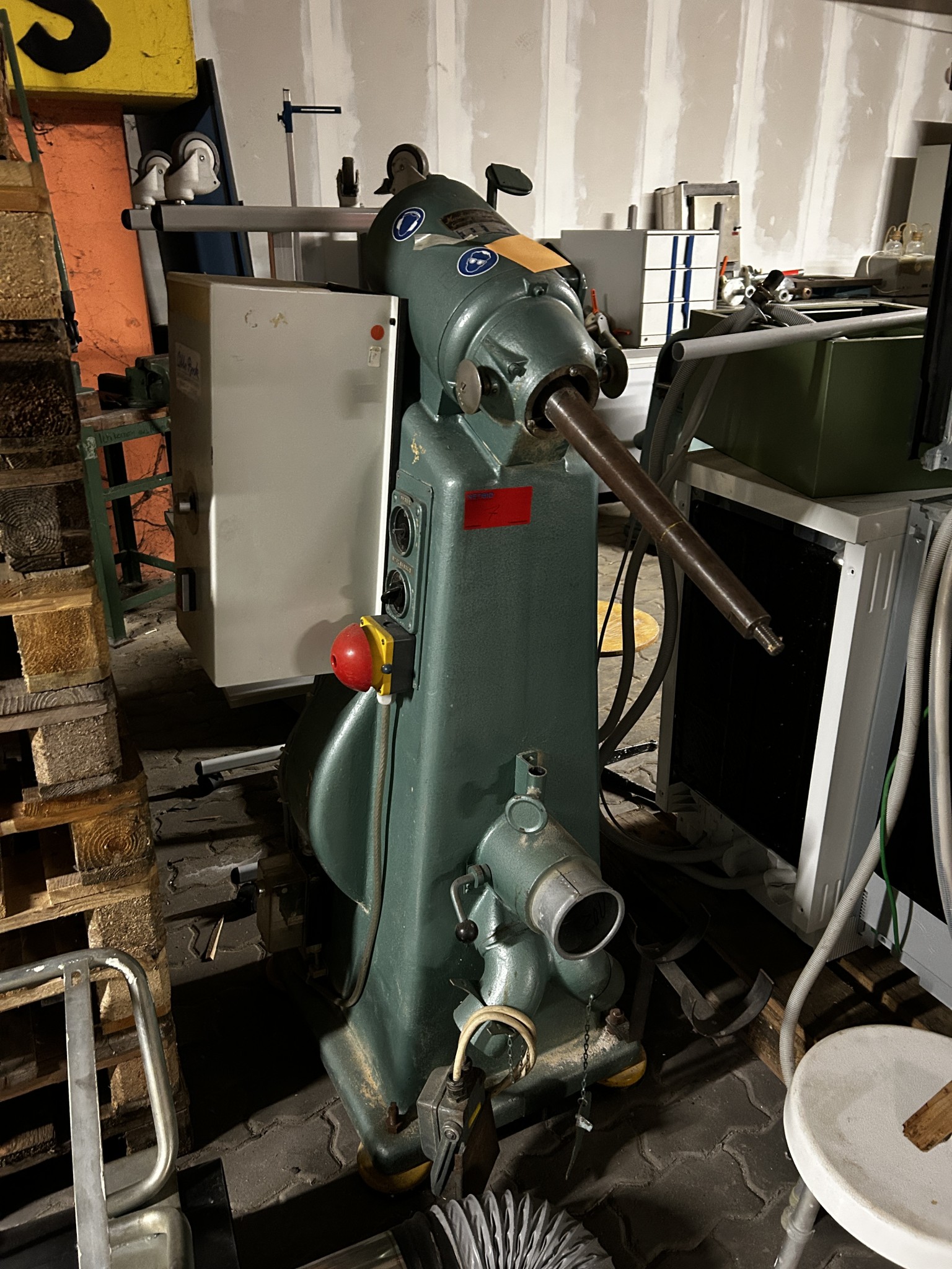 Obrabiarki CNC i technologia ortopedyczna-1