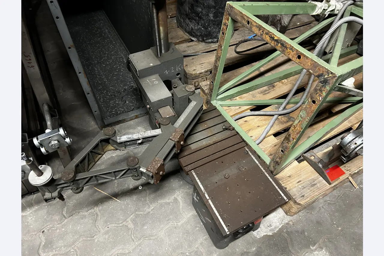 Strojna orodja CNC in ortopedska tehnologija-1