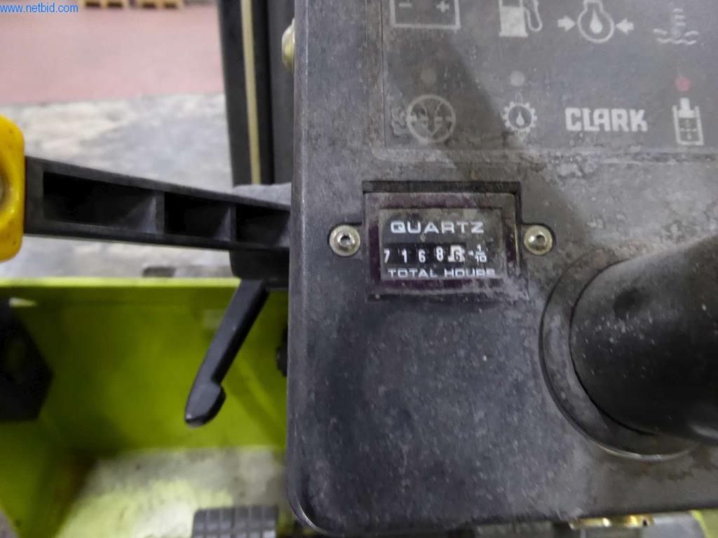 Stroje a zařízení v tiskárně-3