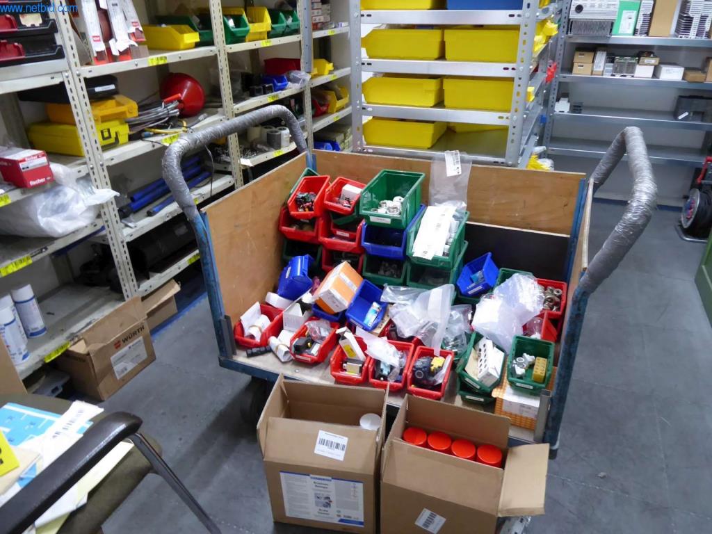 Stroje a zařízení v tiskárně-4