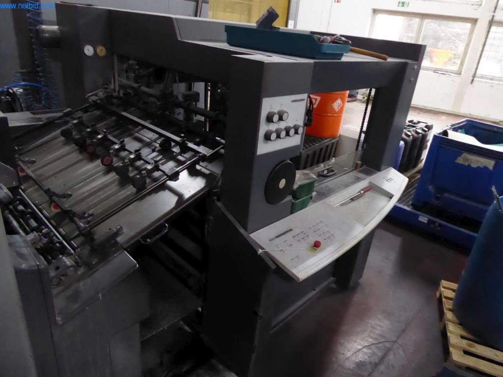 Máquinas e equipamentos numa gráfica-12